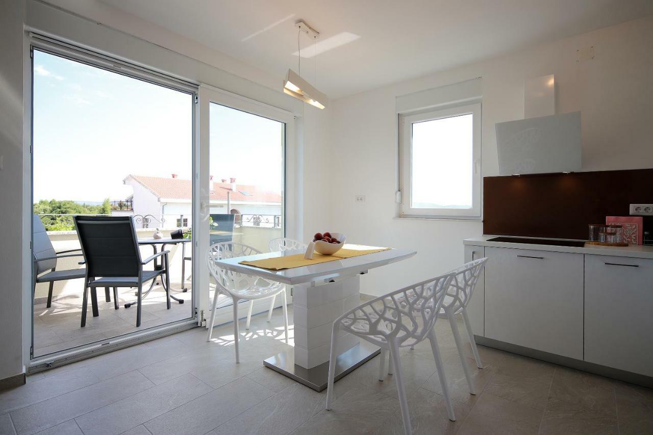 Apartmani Judita Pinezići Exterior foto